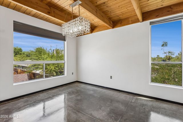 727 E PORTLAND Street 33, Phoenix, AZ 85006