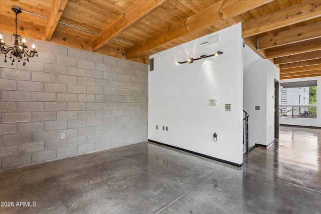 727 E PORTLAND Street 33, Phoenix, AZ 85006