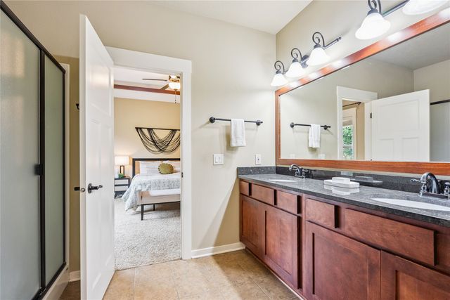 4412 125th Street, Urbandale, IA 50323