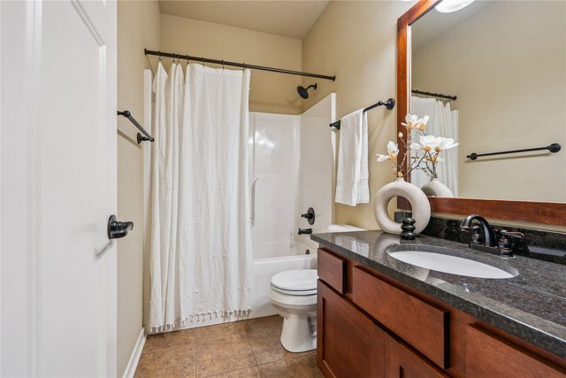 4412 125th Street, Urbandale, IA 50323