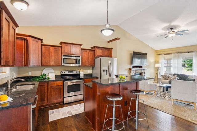 4412 125th Street, Urbandale, IA 50323