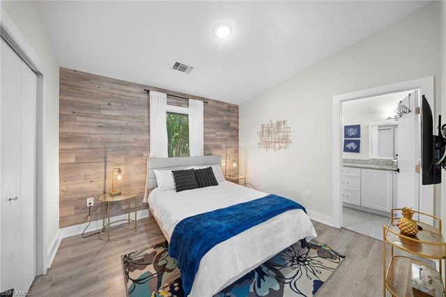 3260 Woodside AVE, Naples, FL 34112