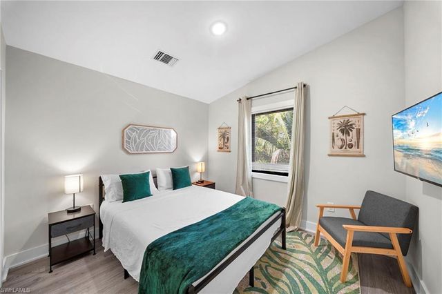 3260 Woodside AVE, Naples, FL 34112