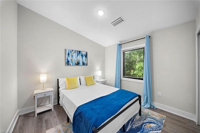 3260 Woodside AVE, Naples, FL 34112