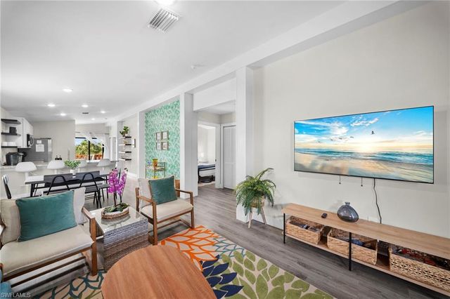 3260 Woodside AVE, Naples, FL 34112