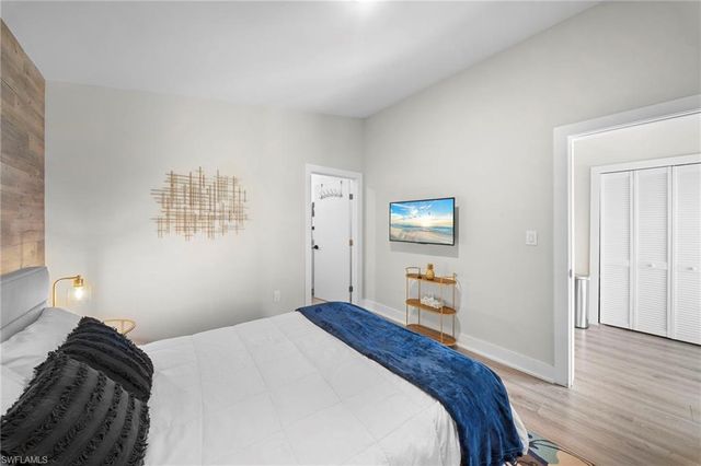 3260 Woodside AVE, Naples, FL 34112
