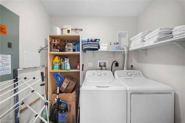 3260 Woodside AVE, Naples, FL 34112