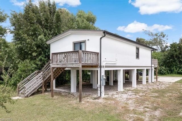 3260 Woodside AVE, Naples, FL 34112