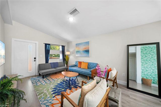 3260 Woodside AVE, Naples, FL 34112