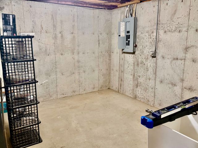 11703 W Nantucket St, Wichita, KS 67212