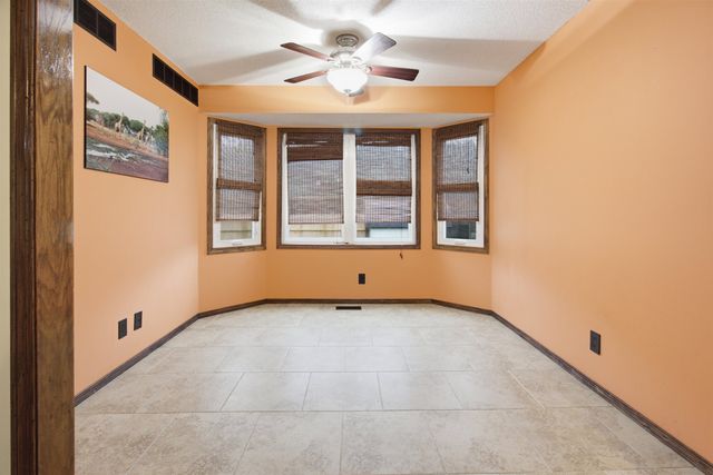 11703 W Nantucket St, Wichita, KS 67212