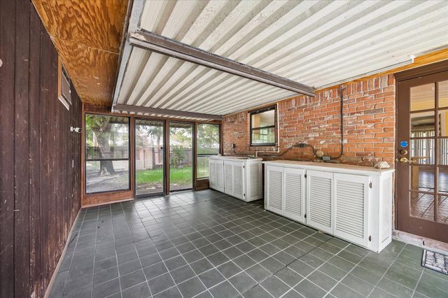 3314 Tanglewilde Street, Houston, TX 77063