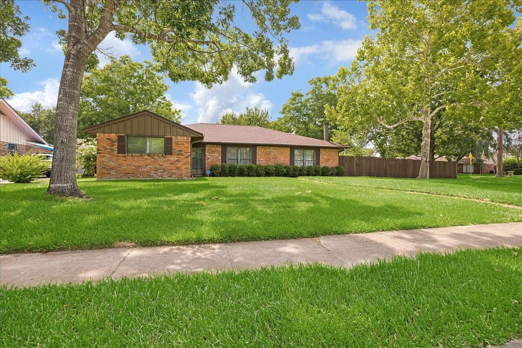 3314 Tanglewilde Street, Houston, TX 77063