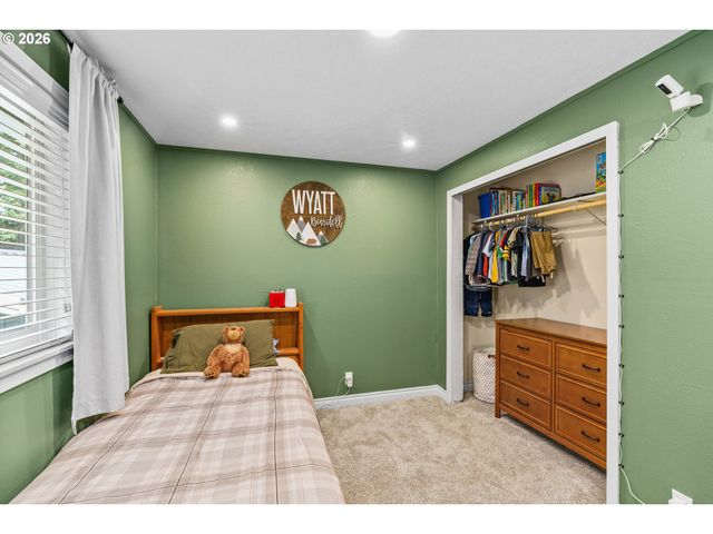 24705 PARKSIDE Dr, Veneta, OR 97487