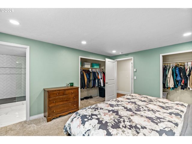 24705 PARKSIDE Dr, Veneta, OR 97487