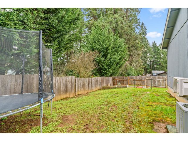 24705 PARKSIDE Dr, Veneta, OR 97487