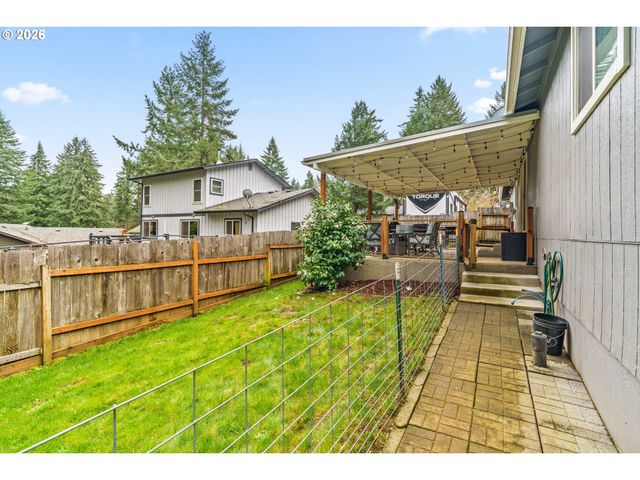 24705 PARKSIDE Dr, Veneta, OR 97487