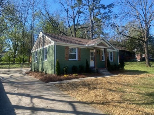 2925 Twin Lawn Dr, Nashville, TN 37214