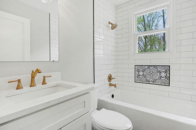 2925 Twin Lawn Dr, Nashville, TN 37214