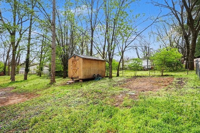 2925 Twin Lawn Dr, Nashville, TN 37214