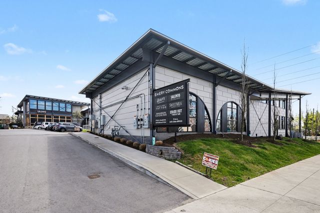 2925 Twin Lawn Dr, Nashville, TN 37214