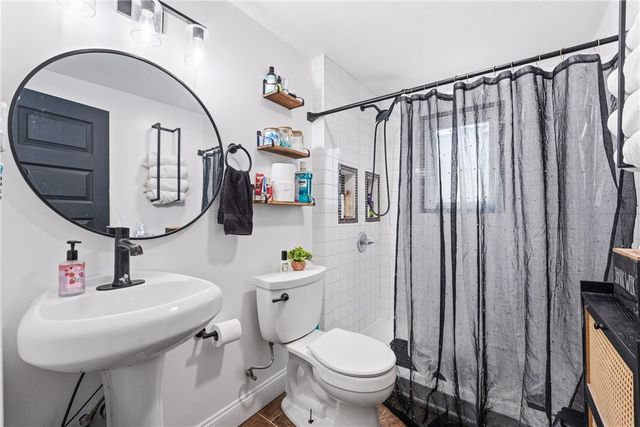 1541 Woodland Ave, Sandycreek Twp, PA 16323