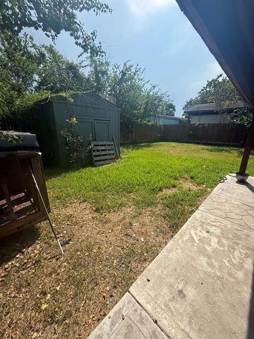 14612 Brownsville Street, Houston, TX 77015