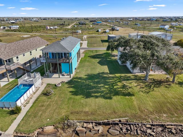 876 Seagull, Sargent, TX 77414