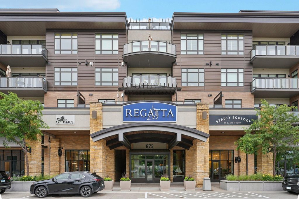 875 Lake Street N 212, Wayzata, MN 55391 — exterior