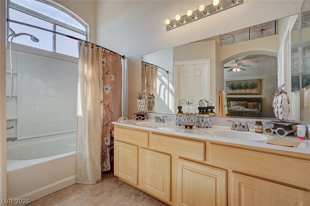 6744 Lavender Lilly Lane 3, North Las Vegas, NV 89084