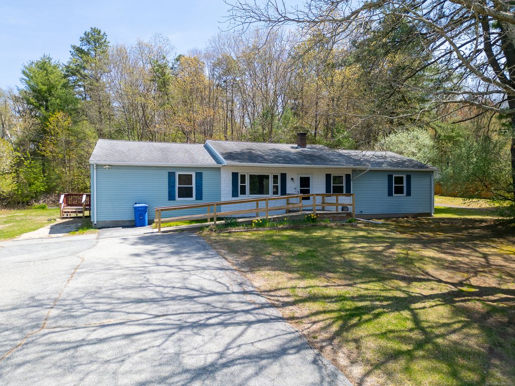 22 Philmar Drive, Plainfield, CT 06374