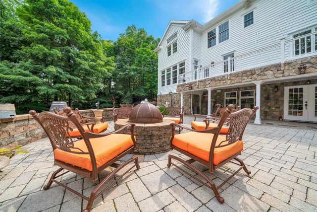 317 ROCK RIDGE CT, Franklin Lakes, NJ 07417