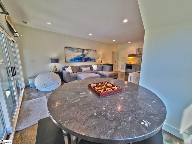 366 Hideaway Cove Drive, Seneca, SC 29672