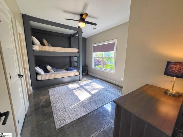 366 Hideaway Cove Drive, Seneca, SC 29672