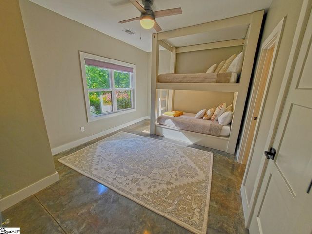 366 Hideaway Cove Drive, Seneca, SC 29672