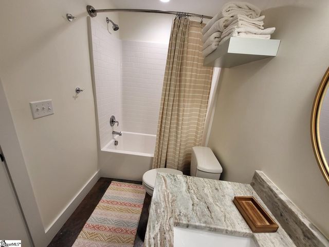 366 Hideaway Cove Drive, Seneca, SC 29672