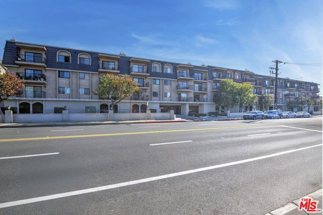 12400 Montecito Road 403, Seal Beach, CA 90740