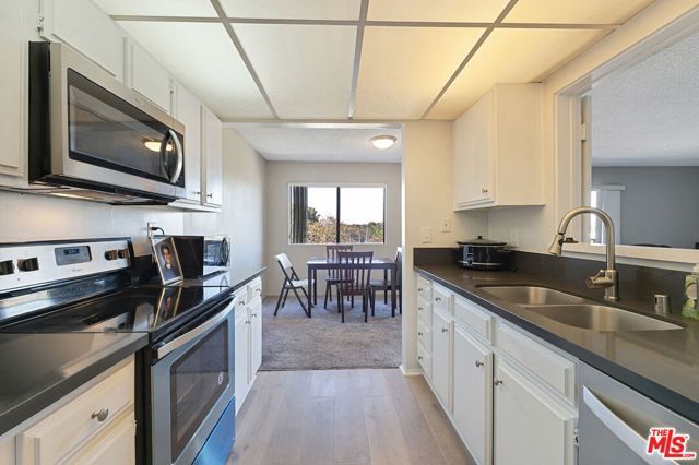 12400 Montecito Road 403, Seal Beach, CA 90740