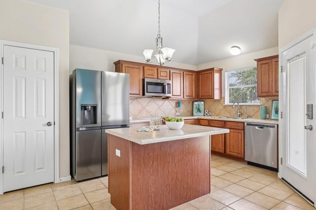 102 Thompson TRL, Bastrop, TX 78602