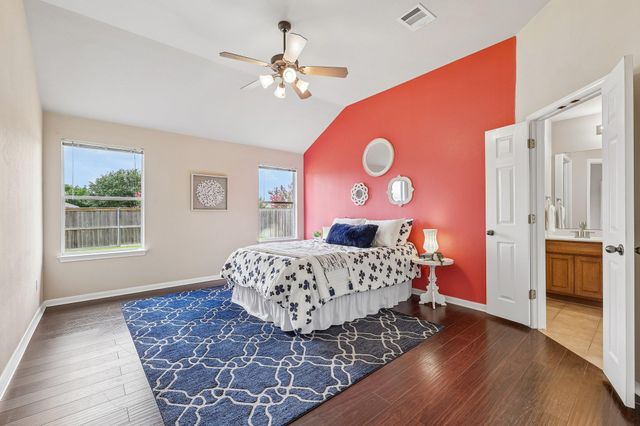 102 Thompson TRL, Bastrop, TX 78602