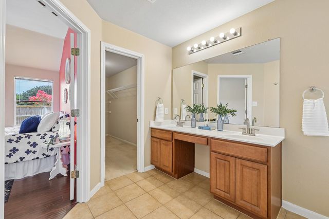 102 Thompson TRL, Bastrop, TX 78602