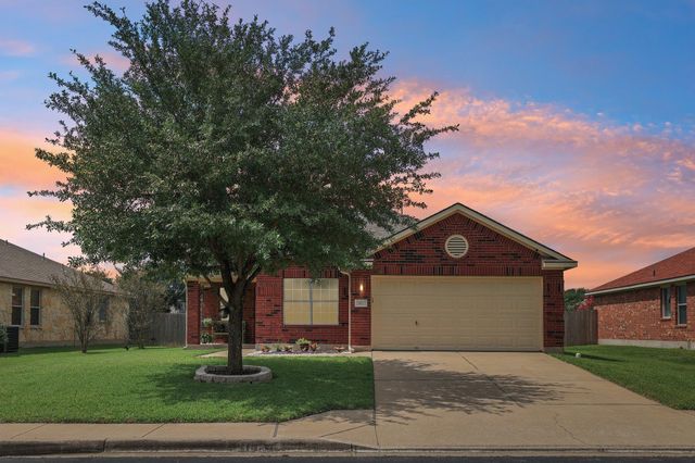 102 Thompson TRL, Bastrop, TX 78602