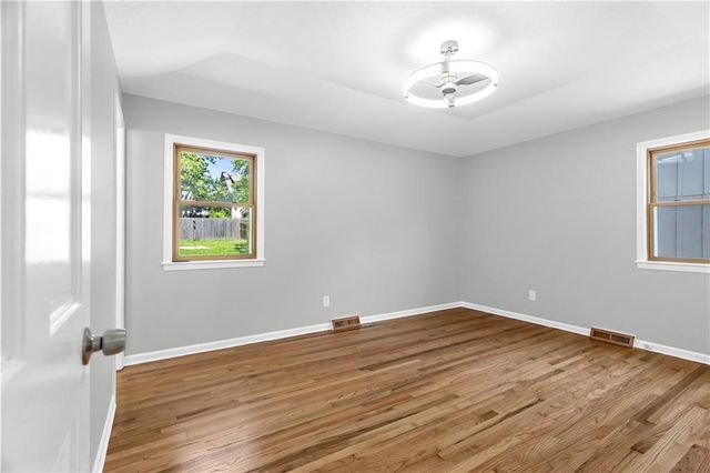 14842 W 90th Terrace, Lenexa, KS 66215