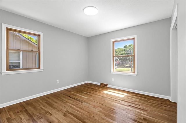14842 W 90th Terrace, Lenexa, KS 66215
