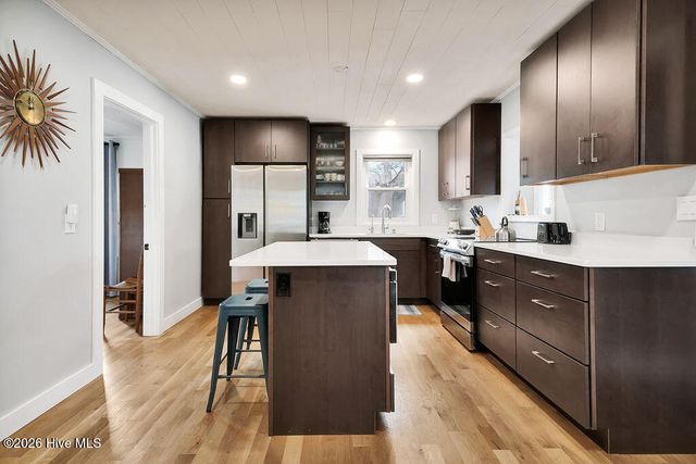 421 Lockwood Folly Road SE, Bolivia, NC 28422