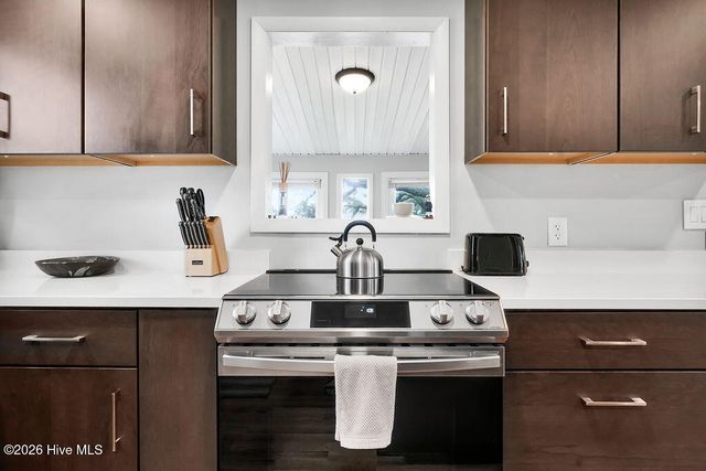 421 Lockwood Folly Road SE, Bolivia, NC 28422