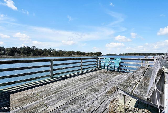 421 Lockwood Folly Road SE, Bolivia, NC 28422