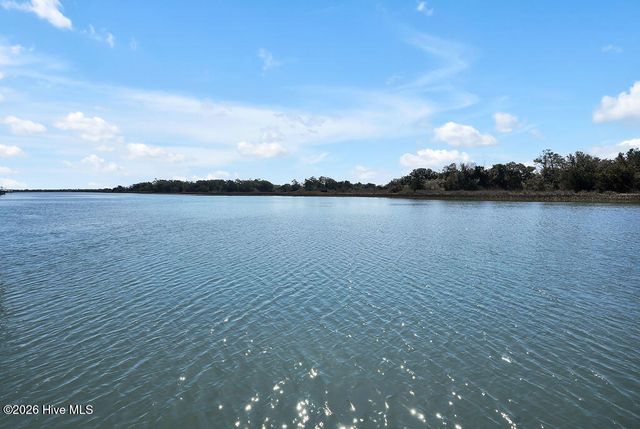 421 Lockwood Folly Road SE, Bolivia, NC 28422