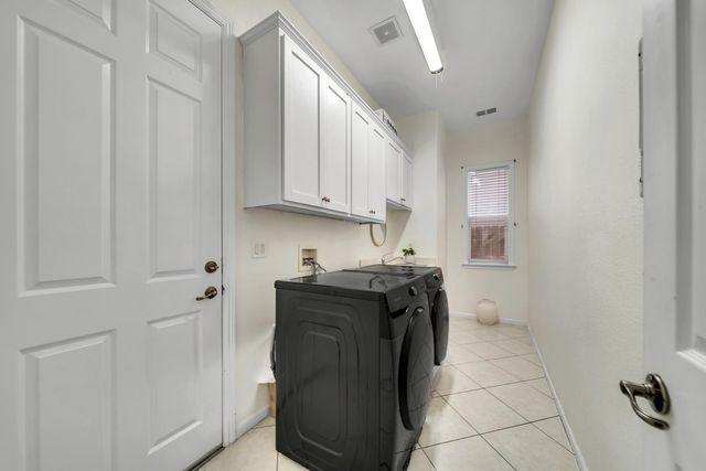 2105 Steinbeck, Modesto, CA 95356