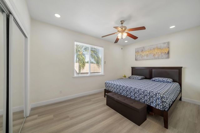 2105 Steinbeck, Modesto, CA 95356